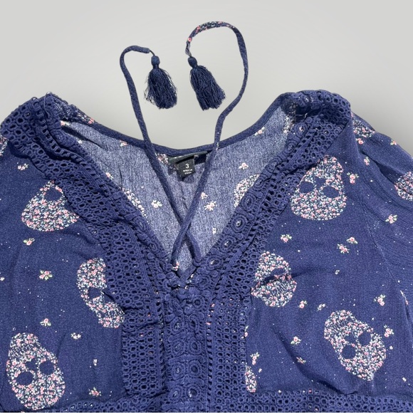 Torrid Blue Top Skulls Graphic - Picture 5 of 16